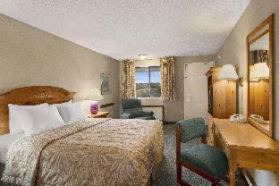 Days Inn By Wyndham Auburn Rom bilde